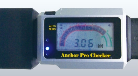 アンカー引張強度試験機　アンカープロチェッカー(APC)　リアルタイムデジタル画面表示
