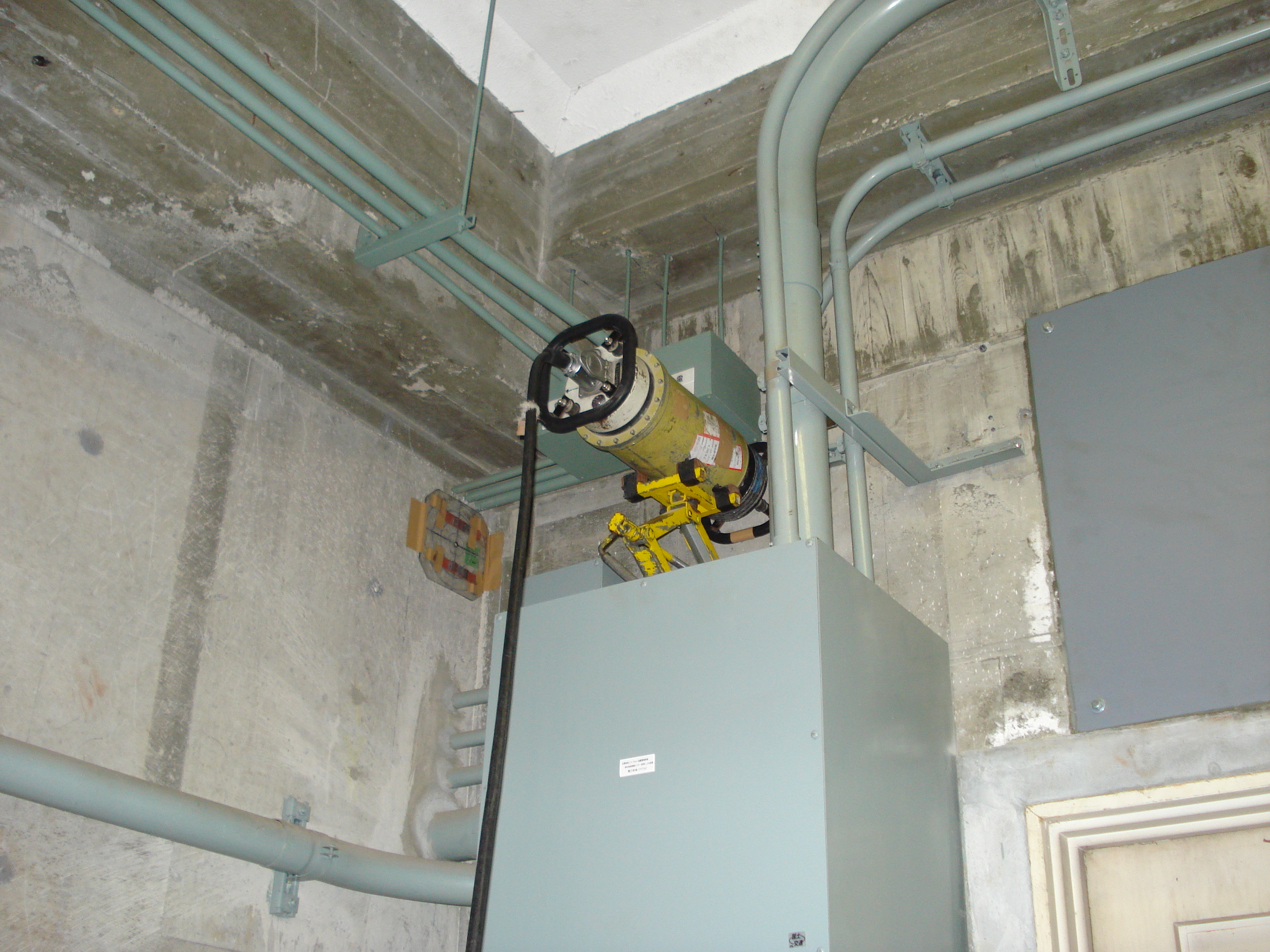 鉄筋と電線管の探査