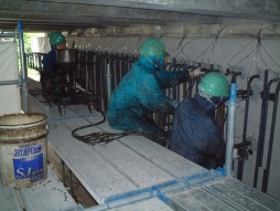 あと施工アンカー工事　コンクリート補修工事　各種点検・診断　耐震補強工事（土木インフラ）　高架橋耐震補強工事　注入