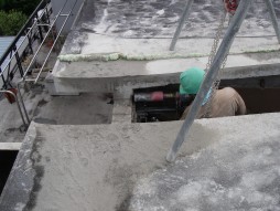 各種コンクリート切断工事　コンクリート構造物静的解体工事　コアボーリングによる切断