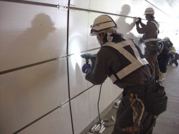 交通安全施設工事　トンネル工事　施工状況