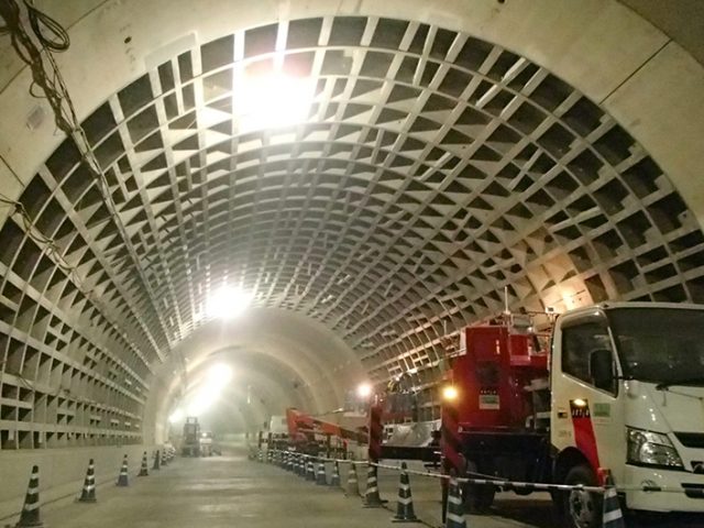 交通安全施設工事　横浜環状北線シールドトンネル工事